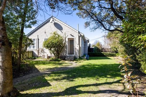 Photo of property in 16 Balgay Street, Upper Riccarton, Christchurch, 8041