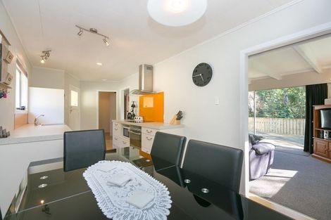 Photo of property in 5a Marina Grove, Frankleigh Park, New Plymouth, 4310