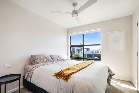 Photo of property in 35 Treloar Crescent, Hobsonville, Auckland, 0616