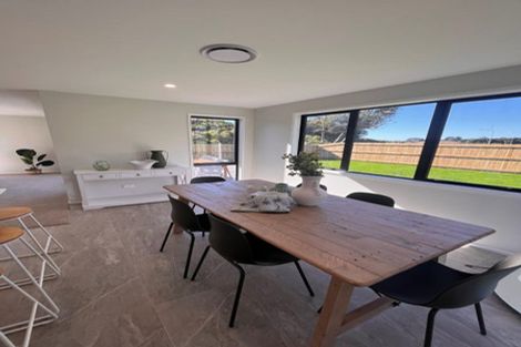 Photo of property in 100 Waipunahau Road, Waikanae, 5036