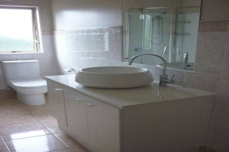 Photo of property in 24 George Deane Place, Greenhithe, Auckland, 0632