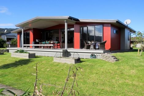 Photo of property in 64 Mary-ellen Place, Coromandel, 3506