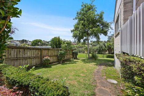 Photo of property in 2/30 Curacao Place, Half Moon Bay, Auckland, 2012