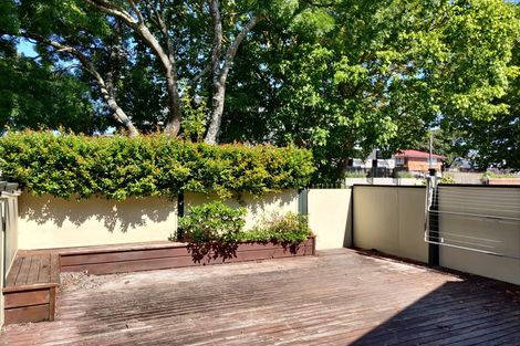 Photo of property in Tuscany Towers, 30/1 Ambrico Place, New Lynn, Auckland, 0600