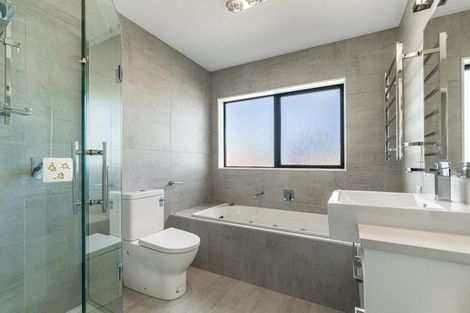 Photo of property in 4b Bennett Road, Pakuranga, Auckland, 2010