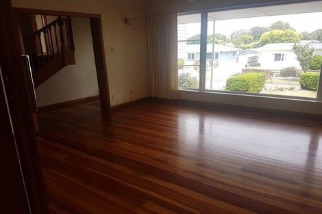 Photo of property in 2 Luton Street, Hokowhitu, Palmerston North, 4410