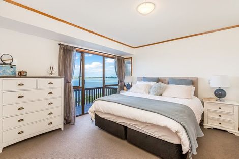 Photo of property in 33 St Annes Crescent, Wattle Downs, Auckland, 2103