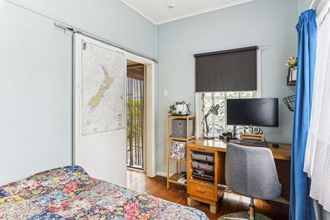 Photo of property in 47 Bluegum Road, Paraparaumu Beach, Paraparaumu, 5032