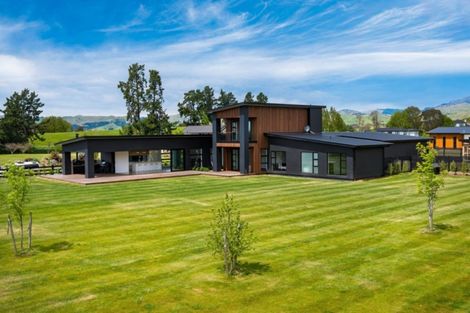 Photo of property in 21 Bradleigh Park, Fairhall, 7272