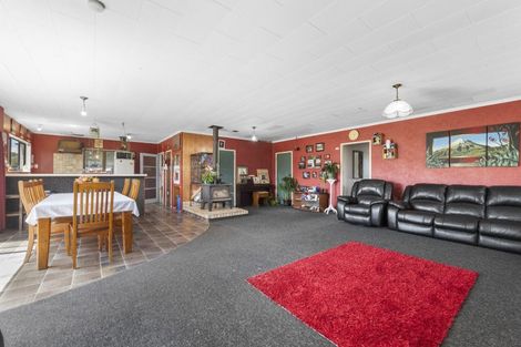 Photo of property in 86 Victoria Street, Kaponga, Hawera, 4679