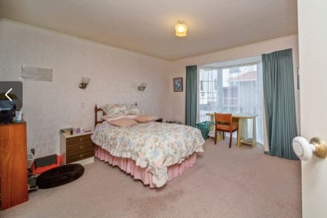 Photo of property in 496-498 Devon Street East, Strandon, New Plymouth, 4312