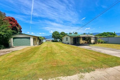 Photo of property in 374 Abel Tasman Drive, Motupipi, Takaka, 7183