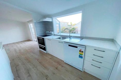 Photo of property in 1/5 Folkestone Street, Murrays Bay, Auckland, 0630