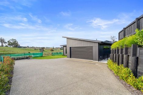 Photo of property in 64 Les Wakefield Road, Mapua, 7005
