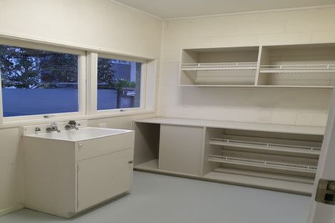 Photo of property in 1/15 Dodson Avenue, Milford, Auckland, 0620