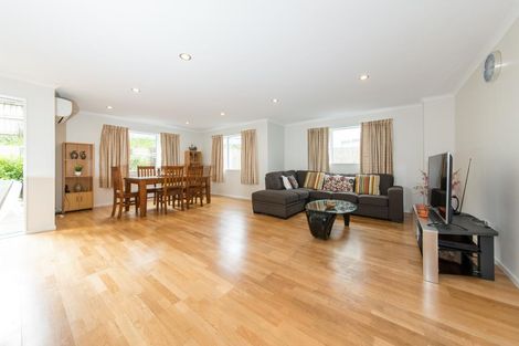 Photo of property in 102a San Marino Drive West, Henderson, Auckland, 0612