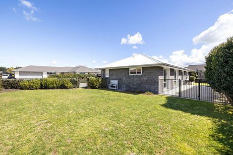 Photo of property in 81 Jarrett Terrace, Leamington, Cambridge, 3432