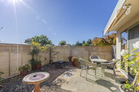 Photo of property in 2 Bucksburn Place, Greenmeadows, Napier, 4112