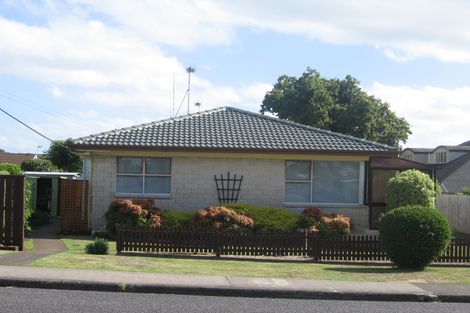 Photo of property in 2/10 Brook Street, Milford, Auckland, 0620