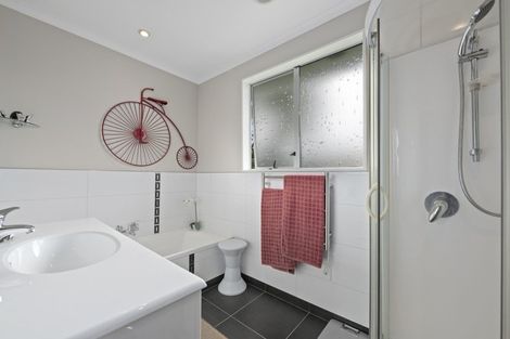 Photo of property in 19 Haylock Grove, Totara Park, Upper Hutt, 5018