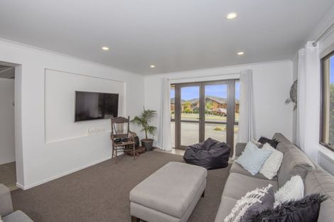 Photo of property in 12 Kowi Lakes Drive, One Tree Point, 0118