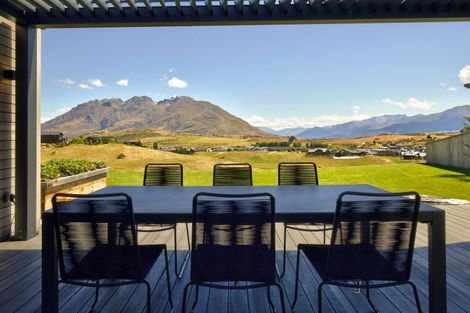 Photo of property in 97 Spur Ridge Rise, Jacks Point, 9371