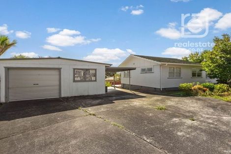 Photo of property in 90 Divich Avenue, Te Atatu South, Auckland, 0602