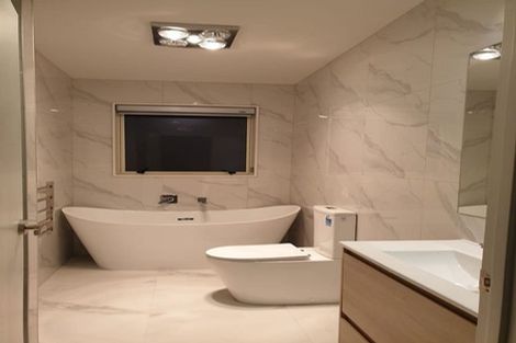 Photo of property in 7a Marco Place, Highland Park, Auckland, 2010