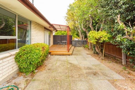 Photo of property in 1/8 Camrose Place, Ilam, Christchurch, 8041