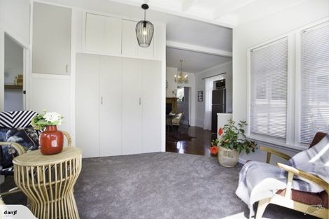 Photo of property in 26 Aramoana Avenue, Devonport, Auckland, 0624