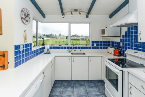 Photo of property in 14 Whiting Crescent, Greenmeadows, Napier, 4112