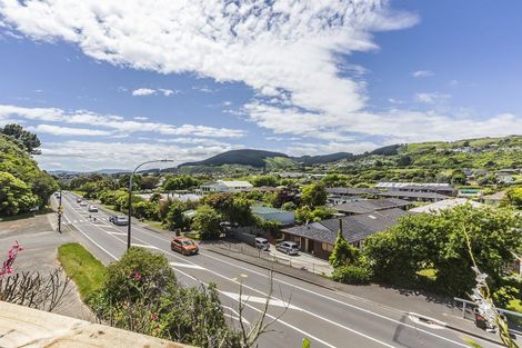Photo of property in 243 Main Road, Tawa, Wellington, 5028