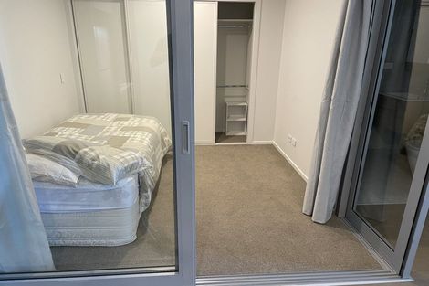 Photo of property in 205/9 Madeira Lane, Grafton, Auckland, 1023