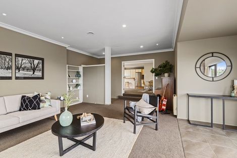 Photo of property in 36 Dyers Pass Road, Cashmere, Christchurch, 8022