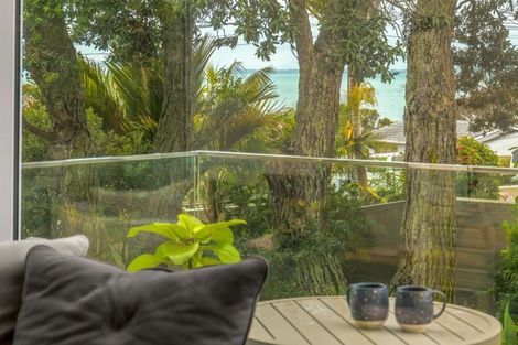 Photo of property in 2/42 Beach Road, Castor Bay, Auckland, 0620