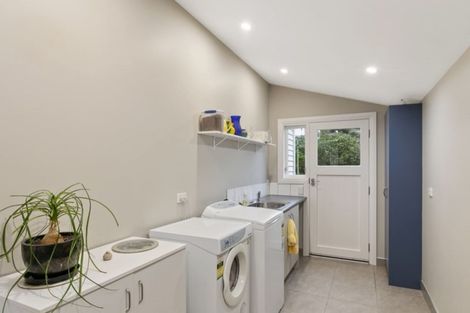 Photo of property in 60 Parkvale Road, Karori, Wellington, 6012