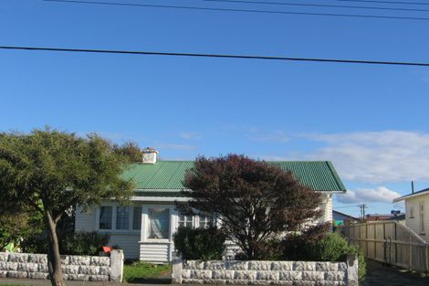 Photo of property in 4 Bouverie Street, Petone, Lower Hutt, 5012