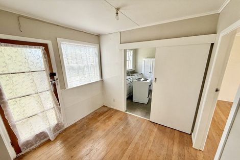 Photo of property in Oberon Flats, 48a Merton Street, Trentham, Upper Hutt, 5018