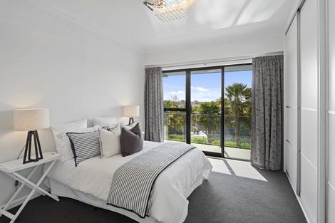 Photo of property in 37 Penruddock Rise, Westmorland, Christchurch, 8025