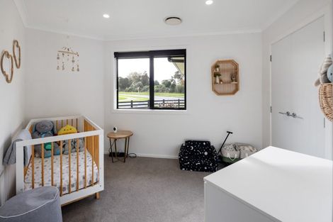 Photo of property in 34 Mike Smith Drive, Cambridge, 3434