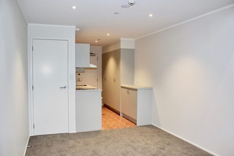 Photo of property in 4b/30 Westward Ho, Glen Eden, Auckland, 0602