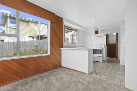 Photo of property in 43 Gallony Avenue, Massey, Auckland, 0614