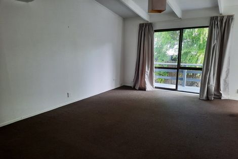 Photo of property in 3/180 Henderson Valley Road, Henderson, Auckland, 0612