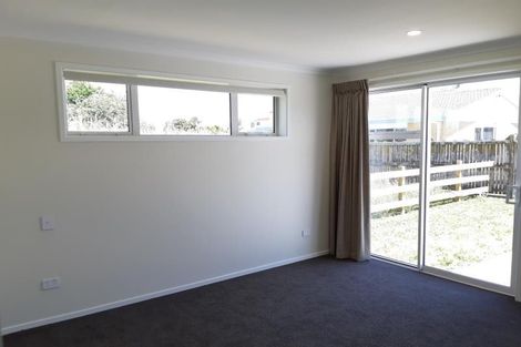 Photo of property in 18 Coolen Place, Tuakau, 2121