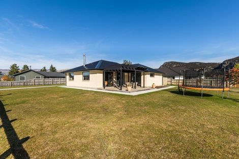 Photo of property in 67 Frye Crescent, Albert Town, Wanaka, 9305