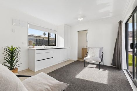Photo of property in 15 Rice Crescent, Papakura, 2110