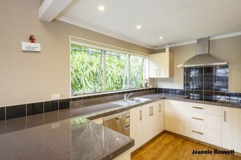 Photo of property in 417 Aokautere Drive, Aokautere, Palmerston North, 4471