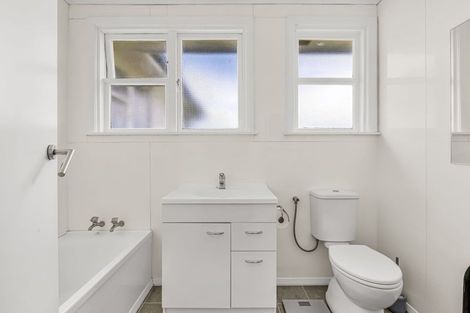 Photo of property in 24 Churchill Crescent, Te Hapara, Gisborne, 4010