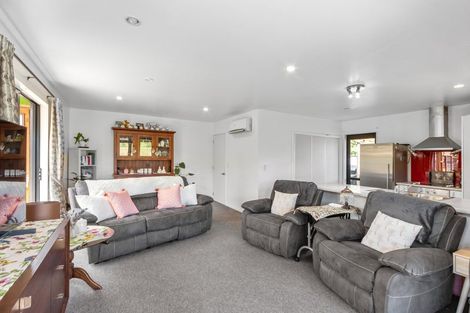 Photo of property in 1 Pine Avenue, Kainga, Christchurch, 8083