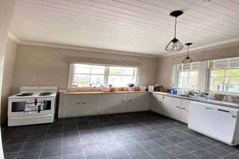 Photo of property in 27 Miro Street, Takaro, Palmerston North, 4410